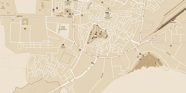 Map of central Jaisalmer showing the fort, Fort Road and Gadisar Lake